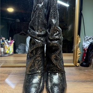 Elegant Metallic Snakeskin Women's Boots